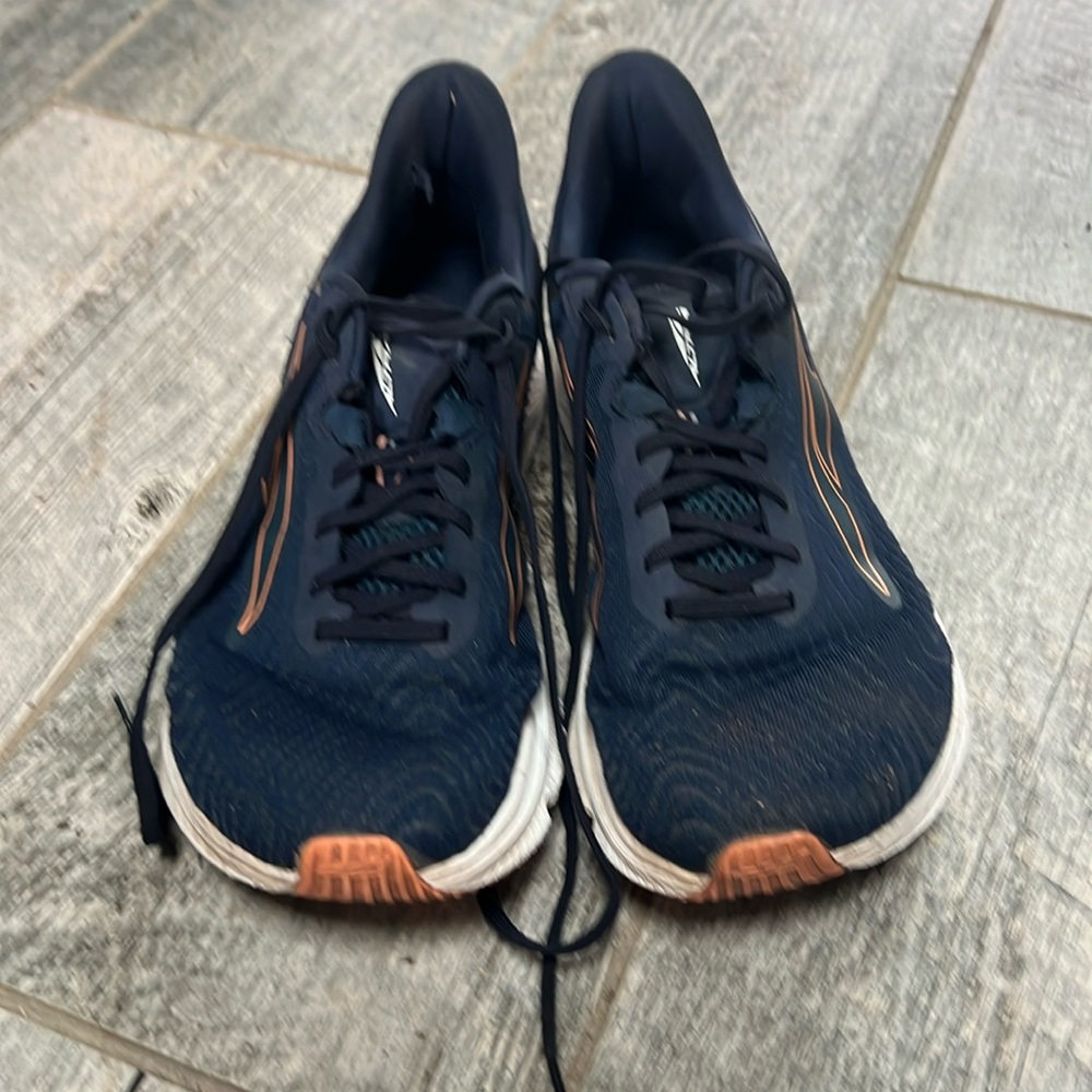 🎉Clearance: Altra Torin 6 - women’s size 10